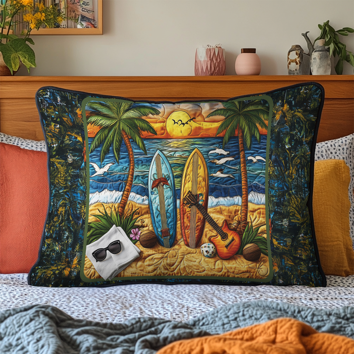 Quiltad kudde med strandmotiv och äventyrssjäl NCU0DK7892