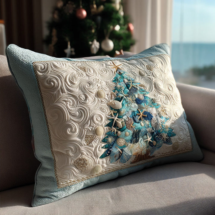 Kuddöverdrag med quilt och festlig belysning på vattnet NCU0PT9754