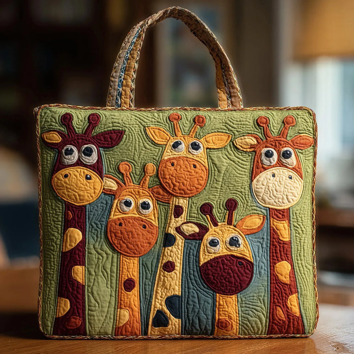 Handsydd quiltad väska med giraff