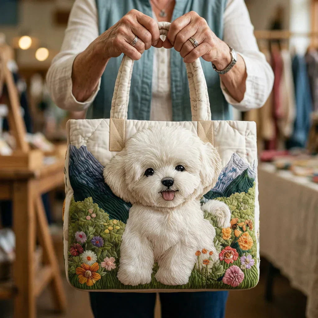 Handsydd quiltad väska med magisk hund