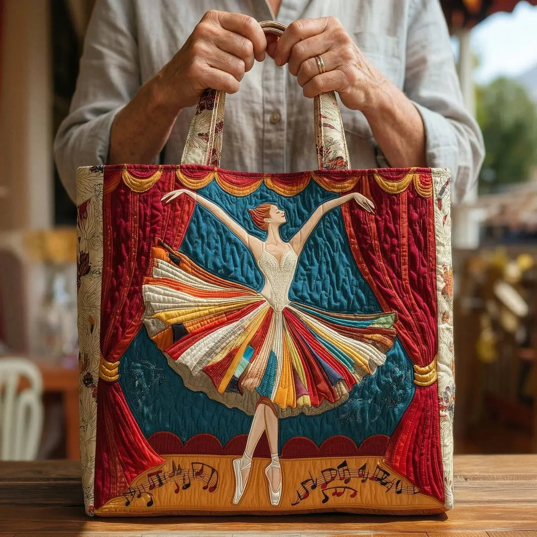 Handsydd quiltad väska med elegant ballerina