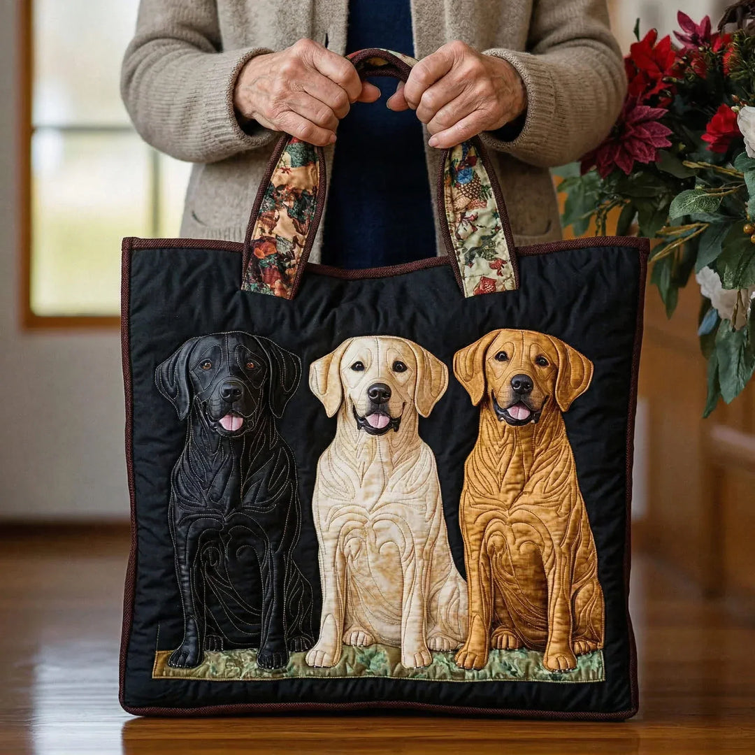 Handsydd quiltad väska med tre Labradorer